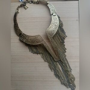 RARE BCBGMAXAZRIA Gold Tone Filigree Runway Statement Necklace w/ Fringe Collar